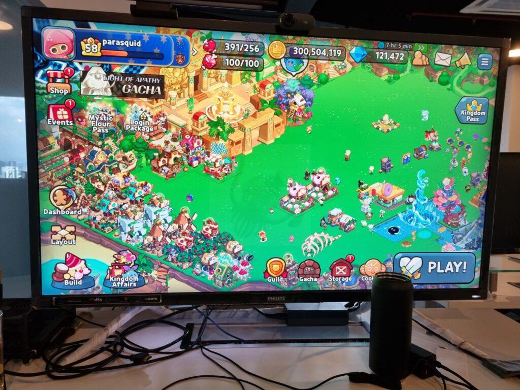 Google Play Games on 42in Monitor